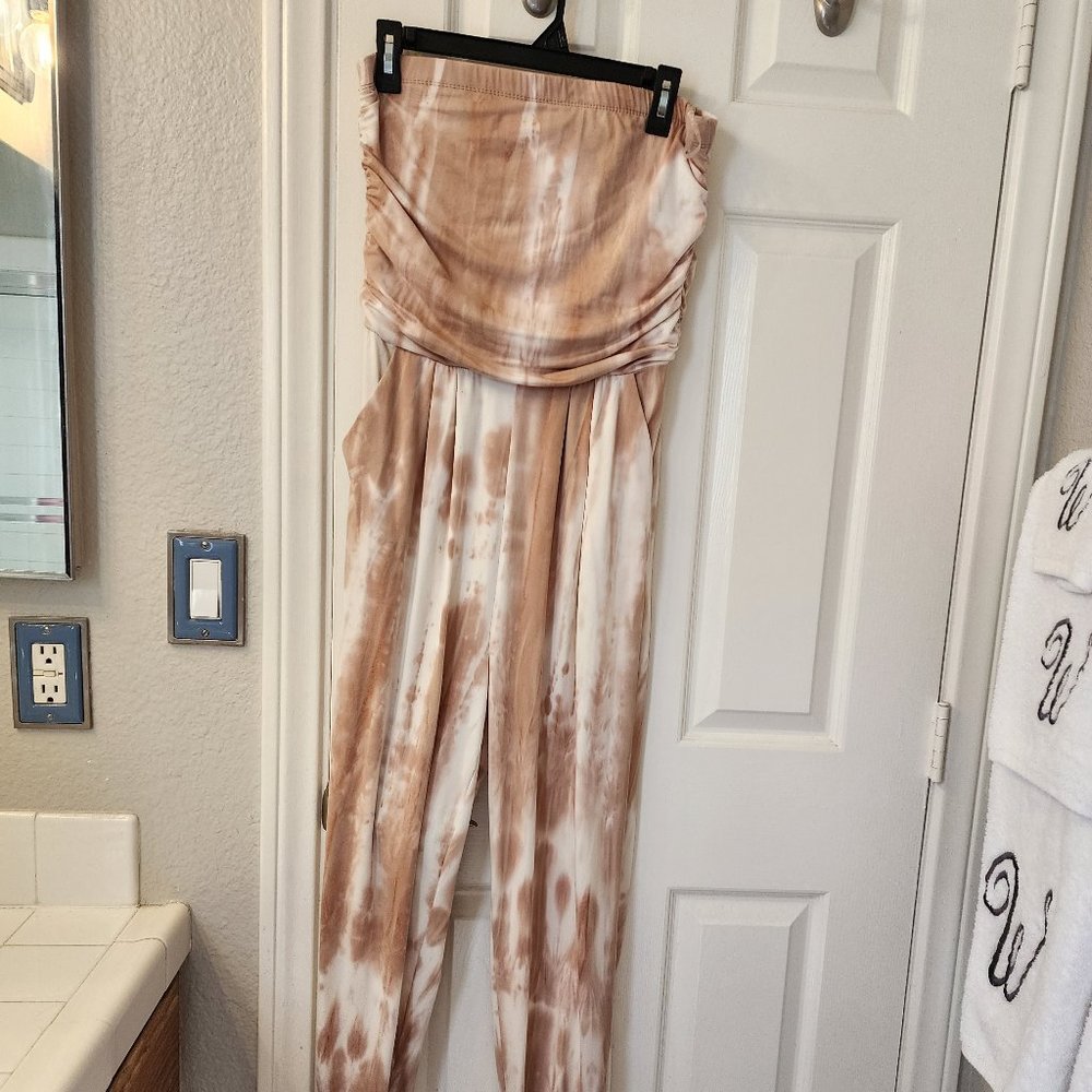 Sleeveless jumper with pockets